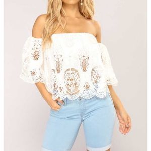 Navy blue off the shoulder top. Size XL